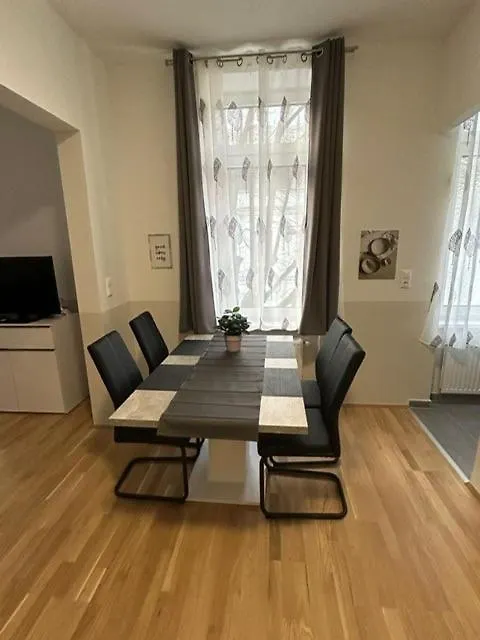 Paky Appartements 00207 Vienna Apartment